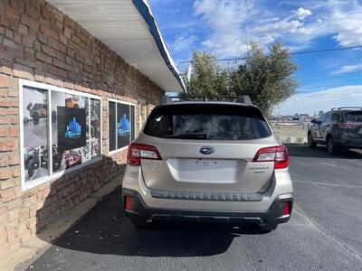 2018 Subaru Outback 3.6R Limited   - Photo 5 - Denver, CO 80204