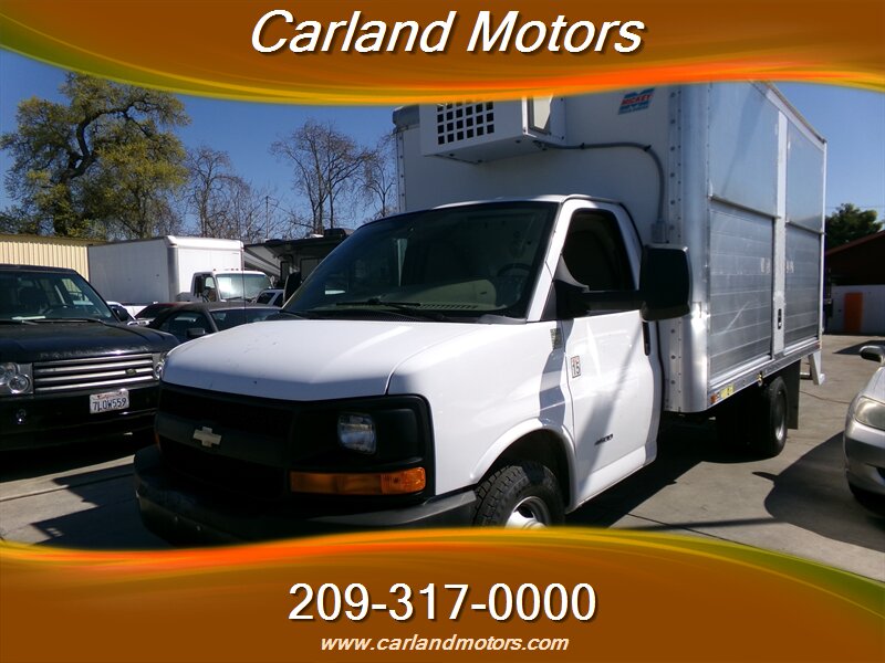 2015 CHEVROLET EXPRESS CUTAWAY 4500 W/Freezer BOX  