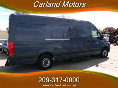 2019 Mercedes-Benz Sprinter 2500 170 " High Roof Extended   - Photo 9 - Stockton, CA 95205