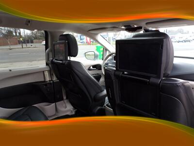 2018 Chrysler Pacifica Limited   - Photo 26 - Stockton, CA 95205