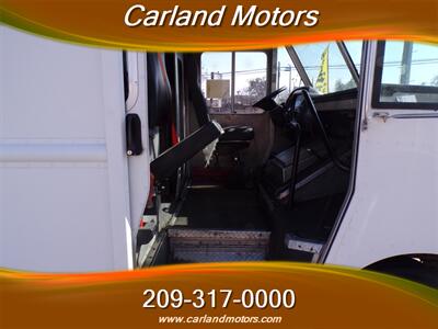 2009 Workhorse W42 - Photo 14 - Stockton, CA 95205