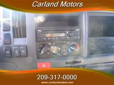 2021 Isuzu NRR Box Truck w/Lift   - Photo 18 - Stockton, CA 95205