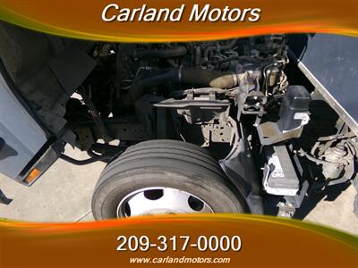 2021 Isuzu NRR Box Truck w/Lift   - Photo 12 - Stockton, CA 95205