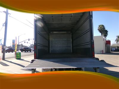 2021 Isuzu NRR Box Truck w/Lift   - Photo 23 - Stockton, CA 95205
