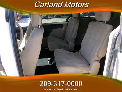 2013 Dodge Grand Caravan SE - Photo 12 - Stockton, CA 95205