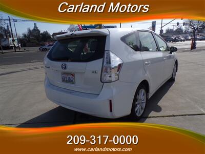 2012 Toyota Prius v Five   - Photo 7 - Stockton, CA 95205