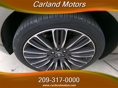 2018 Land Rover Range Rover Velar P250 R-Dynamic SE - Photo 10 - Stockton, CA 95205