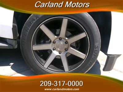 2015 Chevrolet Tahoe LT   - Photo 16 - Stockton, CA 95205