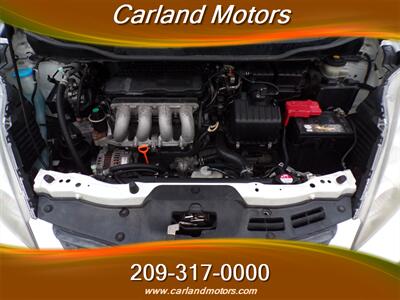 2010 Honda Fit Sport   - Photo 12 - Stockton, CA 95205