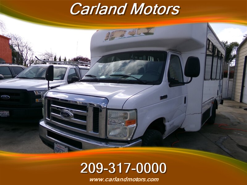 2008 Ford E-450 SHUTTLE VAN  
