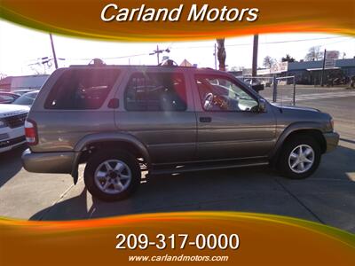 2001 Nissan Pathfinder SE - Photo 4 - Stockton, CA 95205