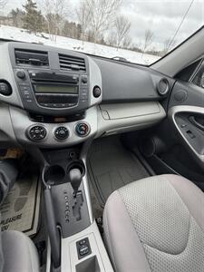 2007 Toyota RAV4 4dr SUV - Photo 11 - Burlington, MA 01803