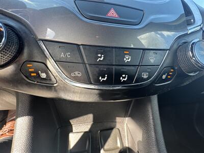 2017 Chevrolet Cruze LT Auto   - Photo 12 - Burlington, MA 01803