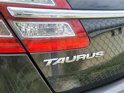 2014 Ford Taurus SE   - Photo 4 - Vista, CA 92084
