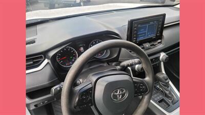 2021 Toyota RAV4 XLE   - Photo 12 - Vista, CA 92084