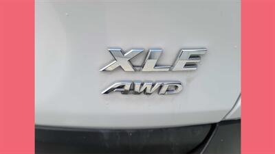 2021 Toyota RAV4 XLE   - Photo 4 - Vista, CA 92084