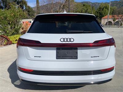 2022 Audi e-tron quattro Premium   - Photo 9 - La Crescenta, CA 91214