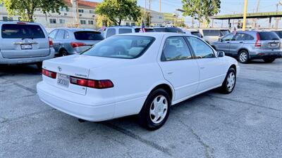 1997 Toyota Camry LE V6   - Photo 4 - Van Nuys, CA 91406