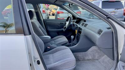 1997 Toyota Camry LE V6   - Photo 8 - Van Nuys, CA 91406