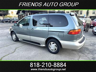 1999 Toyota Sienna XLE   - Photo 9 - Van Nuys, CA 91406