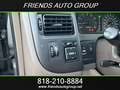 1999 Toyota Sienna XLE   - Photo 24 - Van Nuys, CA 91406