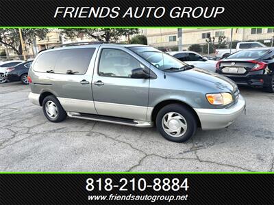 1999 Toyota Sienna XLE   - Photo 7 - Van Nuys, CA 91406