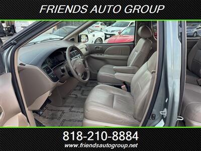 1999 Toyota Sienna XLE   - Photo 14 - Van Nuys, CA 91406
