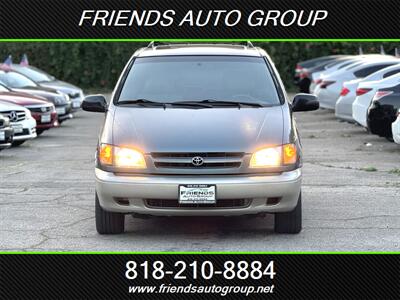 1999 Toyota Sienna XLE   - Photo 2 - Van Nuys, CA 91406