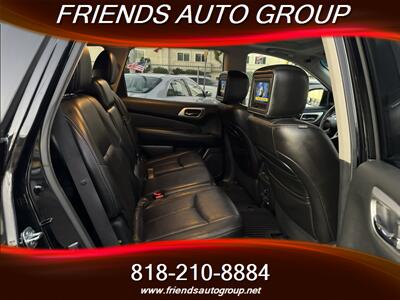 2013 Nissan Pathfinder Platinum   - Photo 15 - Van Nuys, CA 91406