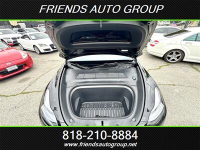 2024 Tesla Model Y Long Range   - Photo 28 - Van Nuys, CA 91406