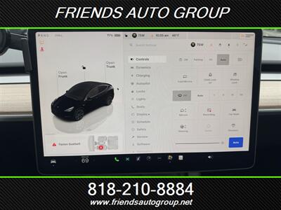 2024 Tesla Model Y Long Range   - Photo 19 - Van Nuys, CA 91406