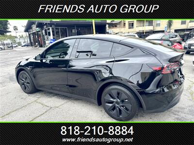 2024 Tesla Model Y Long Range   - Photo 9 - Van Nuys, CA 91406