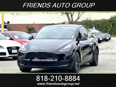 2024 Tesla Model Y Long Range   - Photo 1 - Van Nuys, CA 91406