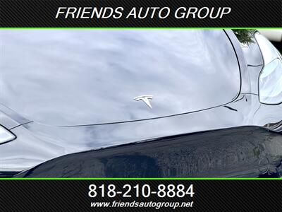 2024 Tesla Model Y Long Range   - Photo 30 - Van Nuys, CA 91406