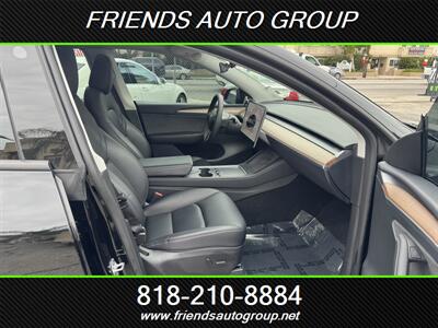 2024 Tesla Model Y Long Range   - Photo 14 - Van Nuys, CA 91406