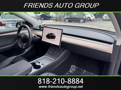 2024 Tesla Model Y Long Range   - Photo 13 - Van Nuys, CA 91406