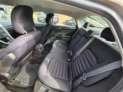 2015 Ford Fusion SE - Photo 13 - Los Angeles, CA 90045