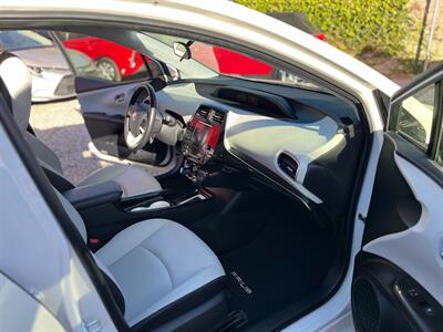 2017 Toyota Prius Three Touring   - Photo 19 - Pasadena, CA 91106