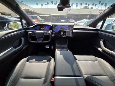 2022 Tesla Model X   - Photo 10 - Pasadena, CA 91106