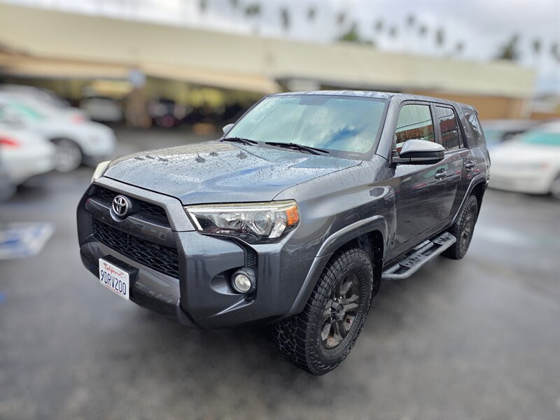 2016 Toyota 4Runner SR5  