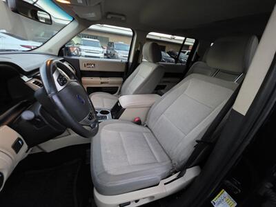 2014 Ford Flex SEL   - Photo 16 - Los Angeles, CA 90045