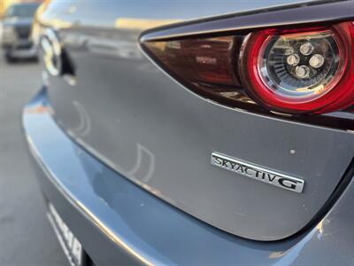 2020 Mazda Mazda3 Hatchback Premium - Photo 16 - Los Angeles, CA 90045