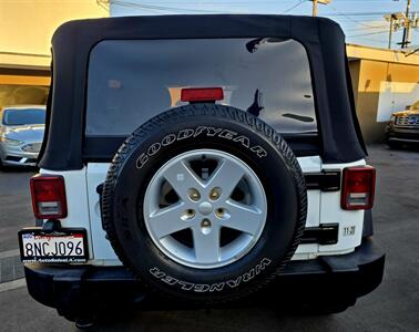 2018 Jeep Wrangler JK Unlimited Sport   - Photo 10 - Los Angeles, CA 90045