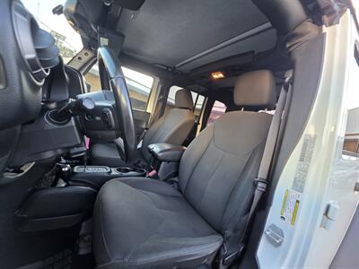 2018 Jeep Wrangler JK Unlimited Sport   - Photo 14 - Los Angeles, CA 90045