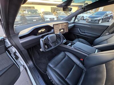 2022 Tesla Model X   - Photo 16 - Los Angeles, CA 90045