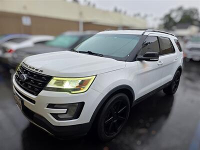 2017 Ford Explorer XLT - Photo 1 - Los Angeles, CA 90045