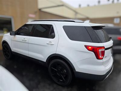 2017 Ford Explorer XLT - Photo 6 - Los Angeles, CA 90045