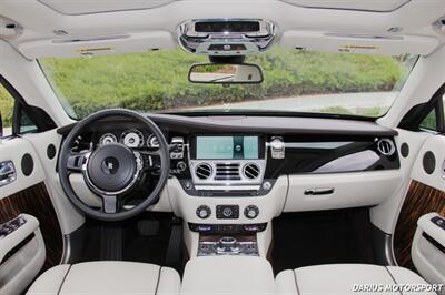 2014 Rolls-Royce Wraith RR5  UPGRADED 24 " WHEELS AND RARE COLOR COMBO***MSRP$354,150.00K*** - Photo 59 - San Ramon, CA 94583