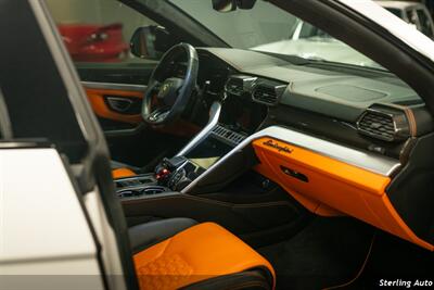 2020 Lamborghini Urus  ORANGE INTERIOR - Photo 15 - San Ramon, CA 94583