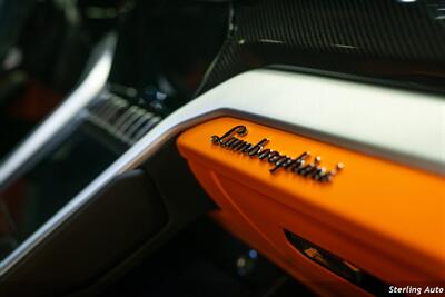 2020 Lamborghini Urus  ORANGE INTERIOR - Photo 16 - San Ramon, CA 94583